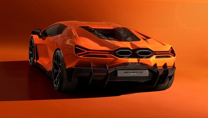 Lamborghini Revuelto: debutta la nuova supersportiva con V12 elettrificato - Foto 43 di 56