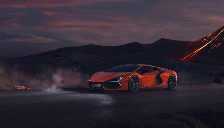 Lamborghini Revuelto: debutta la nuova supersportiva con V12 elettrificato - Foto 55 di 56