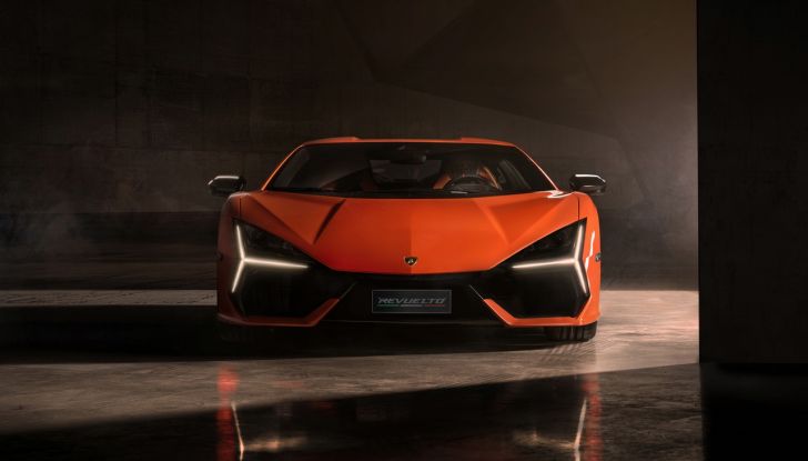 Lamborghini Revuelto