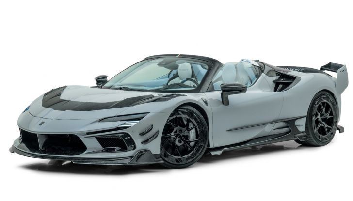 Mansory F9XX Tempesta Celeste: 1100 CV per la Ferrari SF90 Spider - Foto 1 di 22