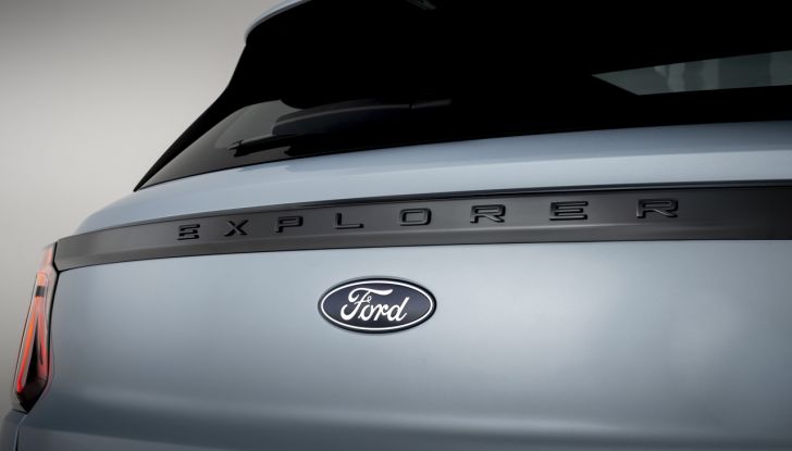 Nuovo Ford Explorer elettrico: il SUV americano arriva in Europa come EV - Foto 23 di 38