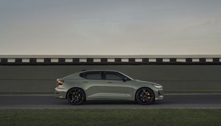 Polestar lancia l’edizione speciale Polestar 2 BST edition 230 - Foto 12 di 38