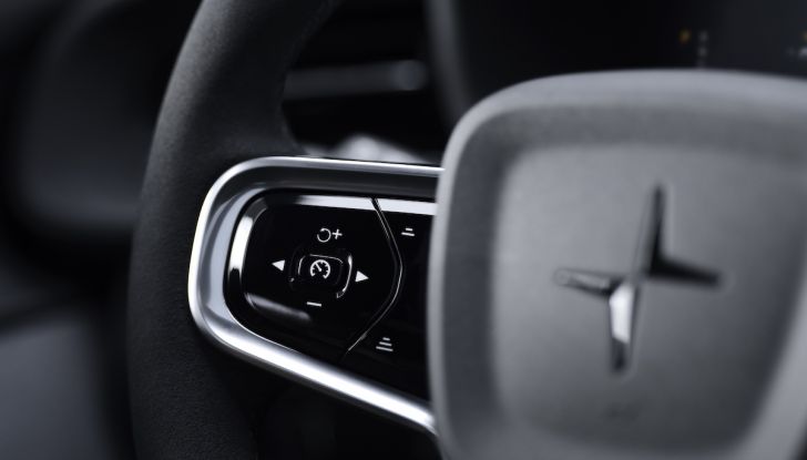 Polestar lancia l’edizione speciale Polestar 2 BST edition 230 - Foto 27 di 38