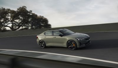 Polestar lancia l’edizione speciale Polestar 2 BST edition 230