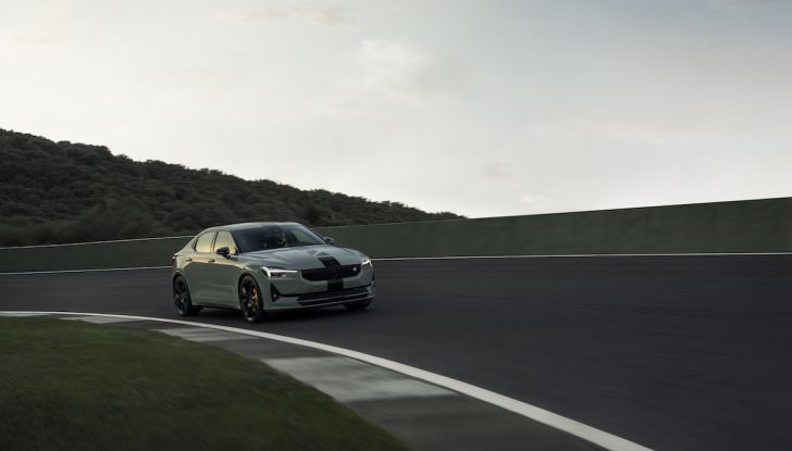 Polestar lancia l’edizione speciale Polestar 2 BST edition 230 - Foto 9 di 38