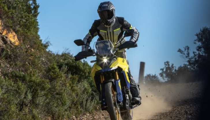 Suzuki V-Storm 800DE debutta nelle concessionarie con prezzi da 11.500 euro - Foto 8 di 14