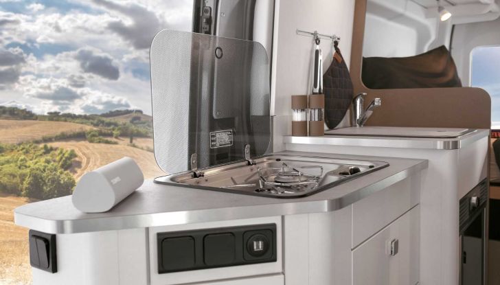 Ford Transit diventa un camper 4×4: ecco Etrusco CV 600 DF - Foto 7 di 10