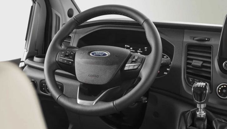 Ford Transit diventa un camper 4×4: ecco Etrusco CV 600 DF - Foto 1 di 10