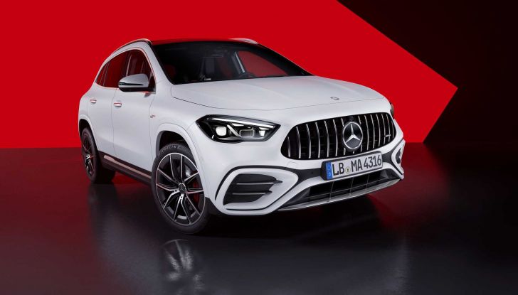 Mercedes GLA 2023: il restyling è all’insegna del mild-hybrid 48V - Foto 1 di 9