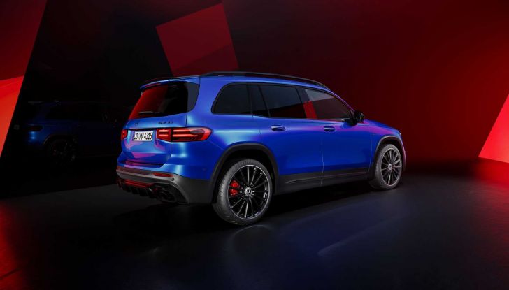 Mercedes GLB 2023: presentato il restyling del SUV a sette posti - Foto 6 di 14
