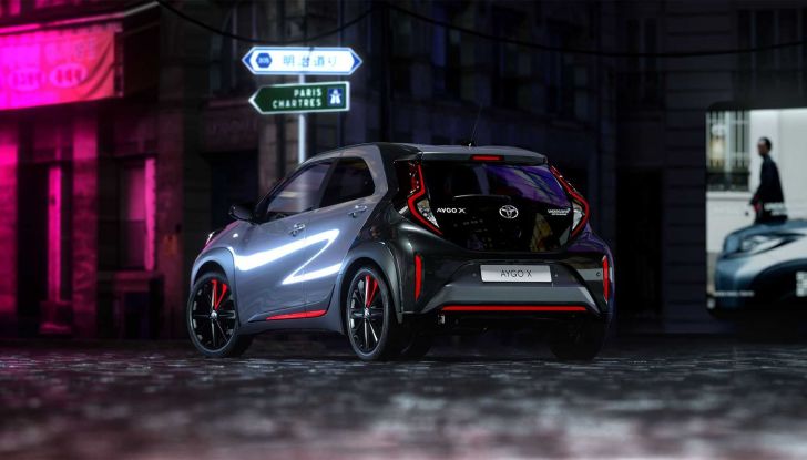 Toyota Aygo X: disponibile la versione speciale Undercover - Foto 1 di 7