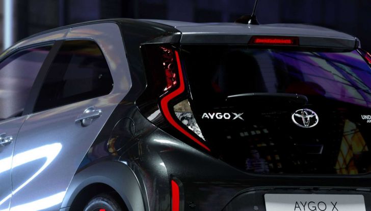 Toyota Aygo X: disponibile la versione speciale Undercover - Foto 2 di 7