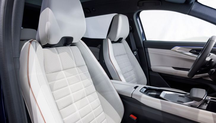 Nuovo Renault Espace ordinabile in Italia da 43.700 euro - Foto 8 di 11