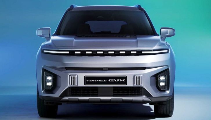 SsangYong Torres EVX: il SUV della rinascita per il marchio coreano - Foto 2 di 4