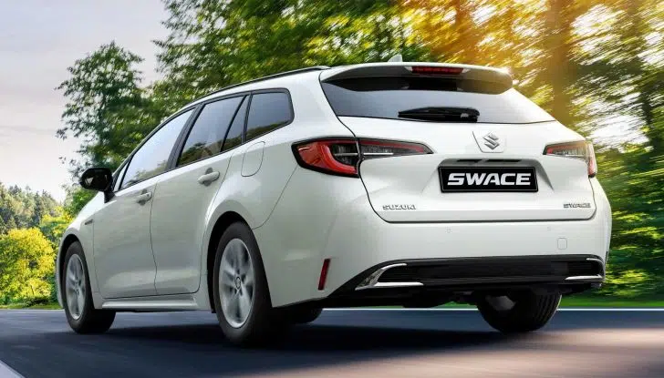 Suzuki Swace 2023: ora l’ibrido tocca i 140 CV, prezzi da 32.500 Euro - Foto 1 di 12