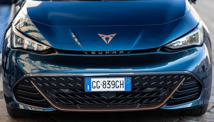 Cupra alla Milano Design Week reinterpreta gli interni dell’auto con materiali e tecnologie innovative - Foto 9 di 18