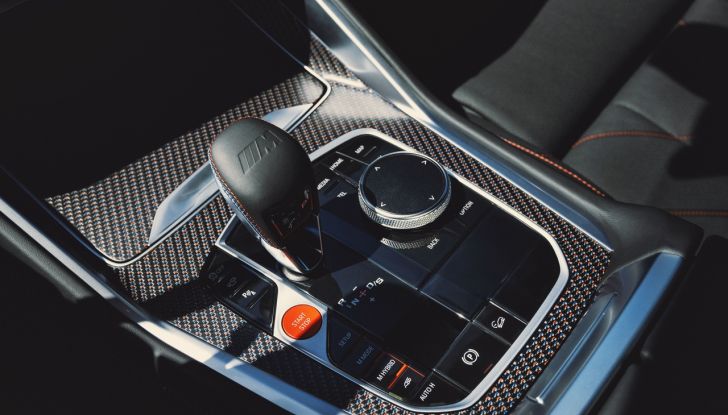 BMW XM Label Red: debutta il nuovo super SUV da 748 CV - Foto 44 di 47