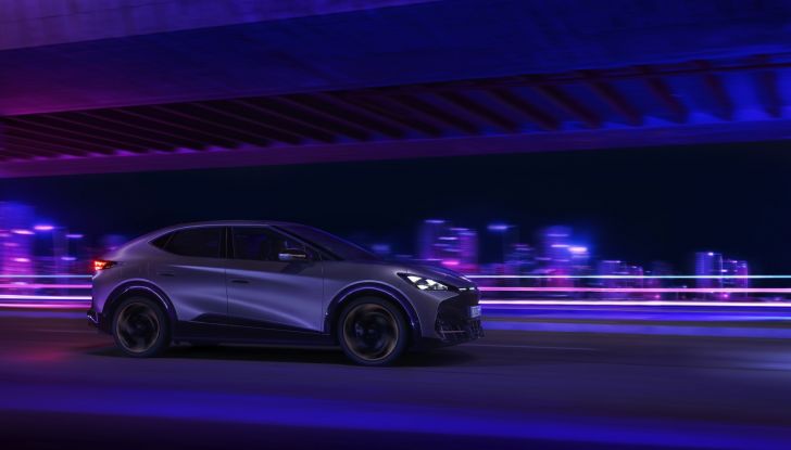 Cupra Tavascan: debutta il primo SUV coupé 100% elettrico del marchio - Foto 13 di 26