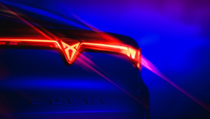 Cupra Tavascan: debutta il primo SUV coupé 100% elettrico del marchio - Foto 24 di 26