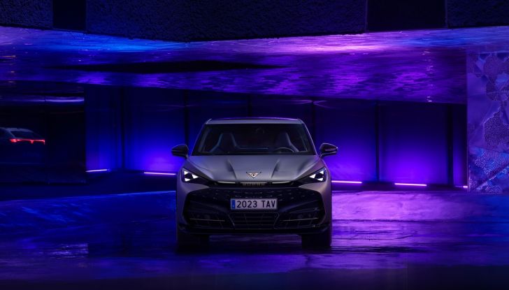 Cupra Tavascan: debutta il primo SUV coupé 100% elettrico del marchio - Foto 5 di 26