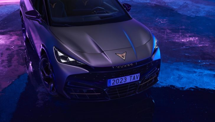 Cupra Tavascan: debutta il primo SUV coupé 100% elettrico del marchio - Foto 9 di 26