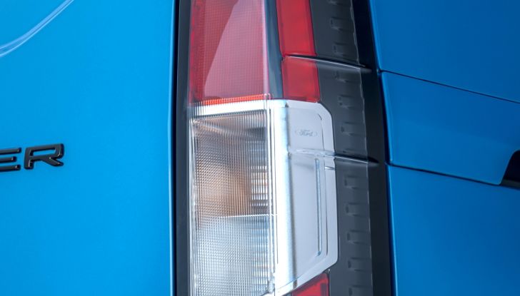 Ford E-Transit Courier: debutta il nuovo veicolo commerciale elettrico - Foto 24 di 26