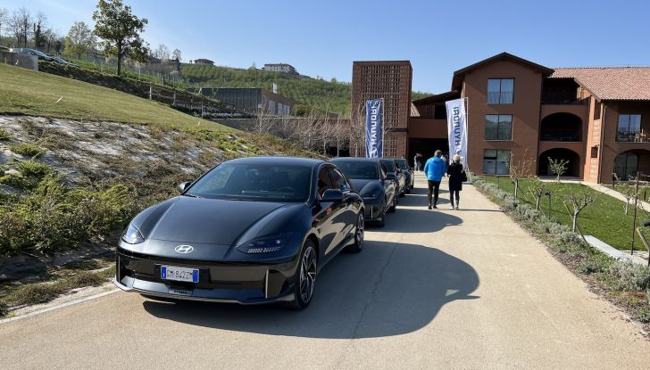 Hyundai Ioniq 2: esordio a un passo (con prezzi competitivi) - Foto 15 di 15