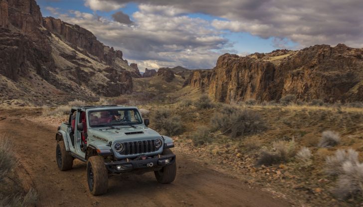 Jeep Wrangler 2024: svelato il nuovo model year dell’iconico fuoristrada - Foto 12 di 19