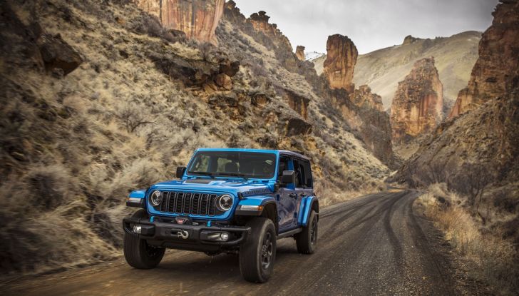 Jeep Wrangler 2024: svelato il nuovo model year dell’iconico fuoristrada - Foto 3 di 19