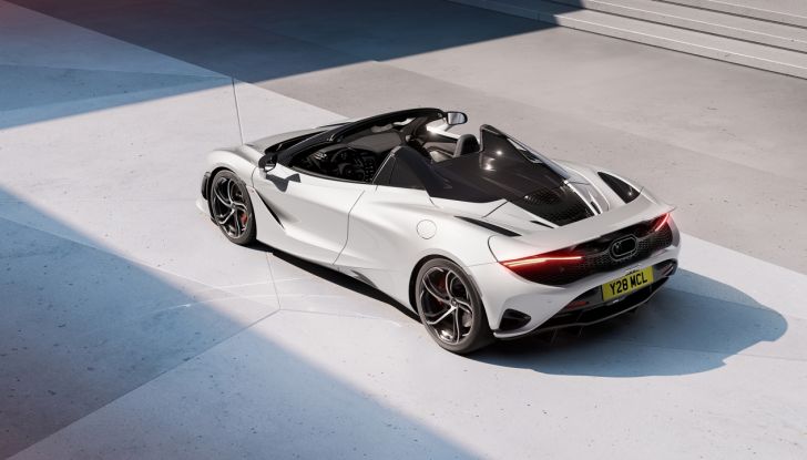 McLaren 750S: debutta la supercar più leggera e potente del marchio - Foto 24 di 75