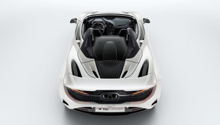 McLaren 750S: debutta la supercar più leggera e potente del marchio - Foto 5 di 75
