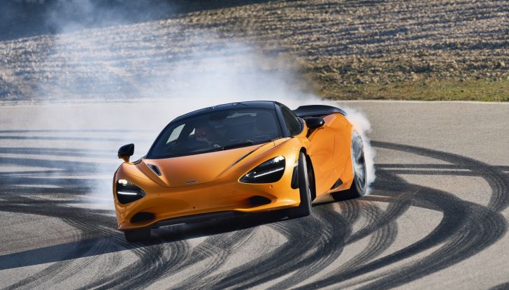 McLaren 750S: debutta la supercar più leggera e potente del marchio - Foto 54 di 75