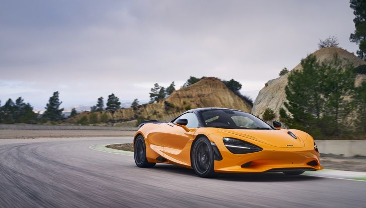 McLaren 750S: debutta la supercar più leggera e potente del marchio - Foto 61 di 75