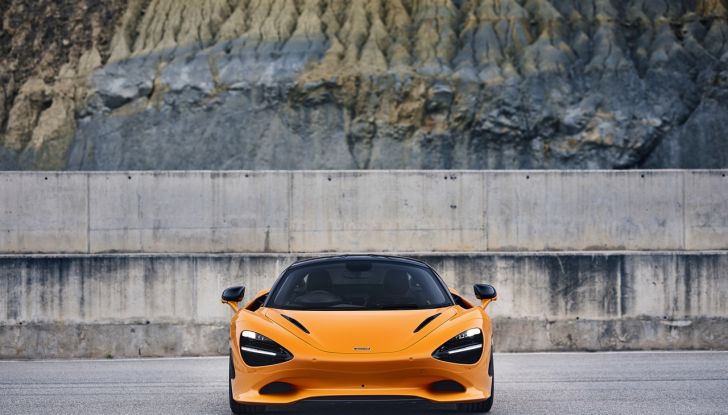 McLaren 750S: debutta la supercar più leggera e potente del marchio - Foto 64 di 75