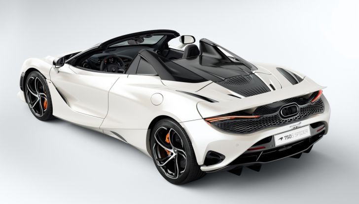 McLaren 750S: debutta la supercar più leggera e potente del marchio - Foto 8 di 75