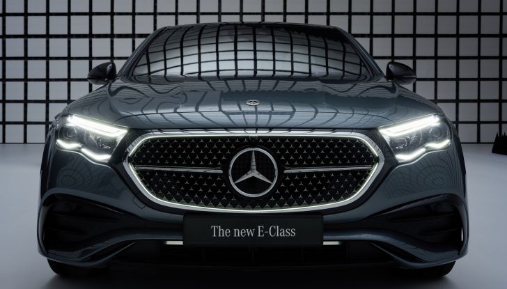 Mercedes Classe E 2024: caratteristiche e motori della nuova generazione - Foto 122 di 124