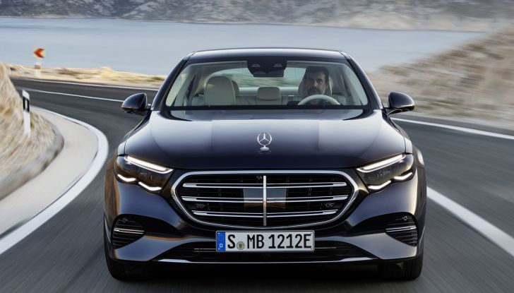 Mercedes Classe E 2024: caratteristiche e motori della nuova generazione - Foto 13 di 124