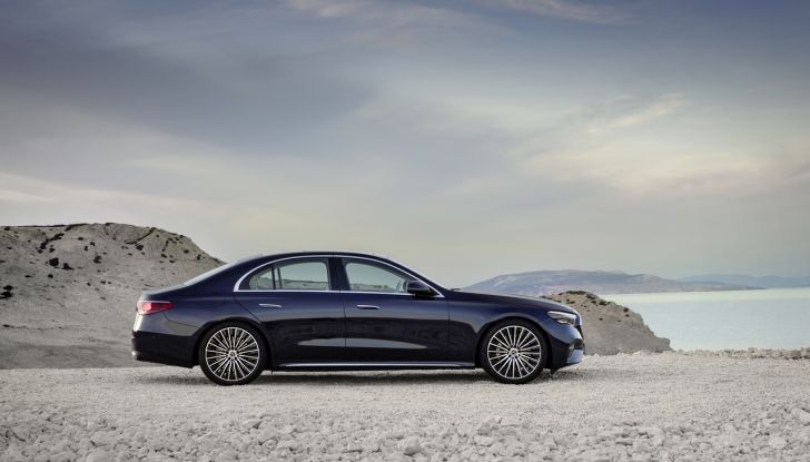 Mercedes Classe E 2024: caratteristiche e motori della nuova generazione - Foto 20 di 124