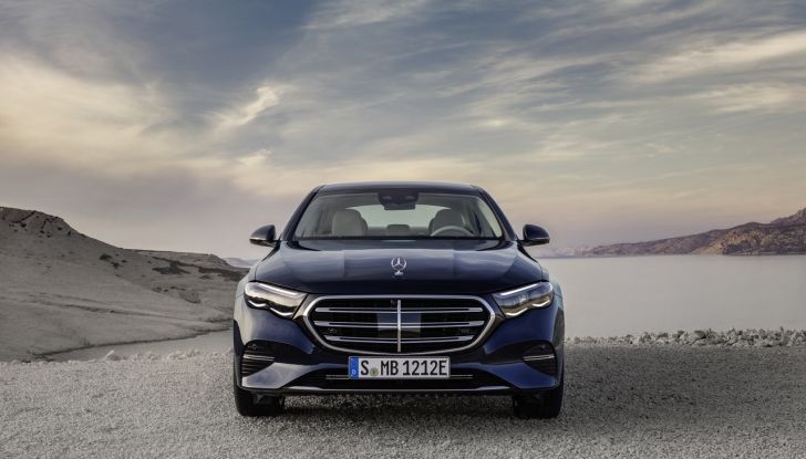 Mercedes Classe E 2024: caratteristiche e motori della nuova generazione - Foto 23 di 124