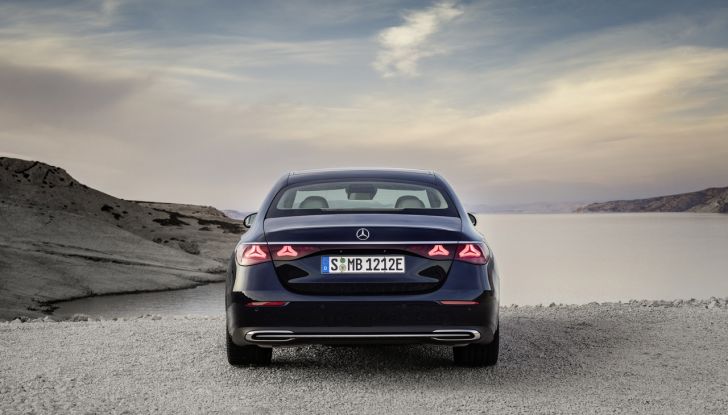 Mercedes Classe E 2024: caratteristiche e motori della nuova generazione - Foto 24 di 124