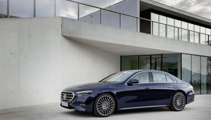Mercedes Classe E 2024: caratteristiche e motori della nuova generazione - Foto 28 di 124