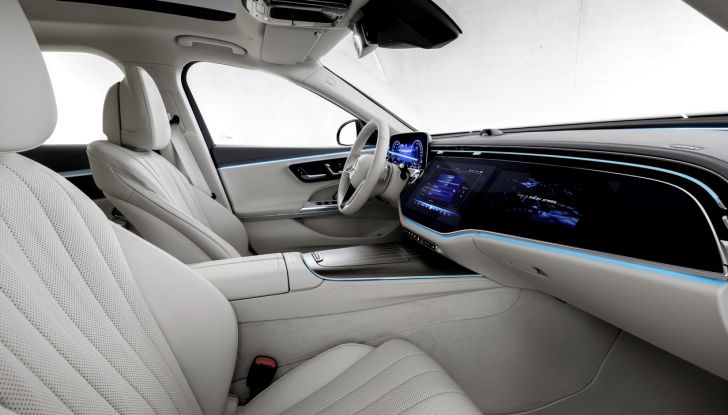 Mercedes Classe E 2024: caratteristiche e motori della nuova generazione - Foto 40 di 124