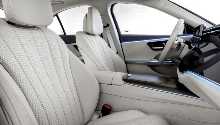 Mercedes Classe E 2024: caratteristiche e motori della nuova generazione - Foto 41 di 124