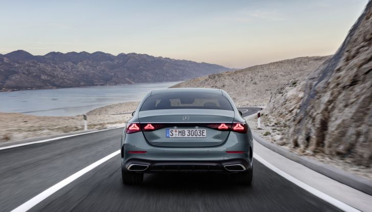 Mercedes Classe E 2024: caratteristiche e motori della nuova generazione - Foto 53 di 124