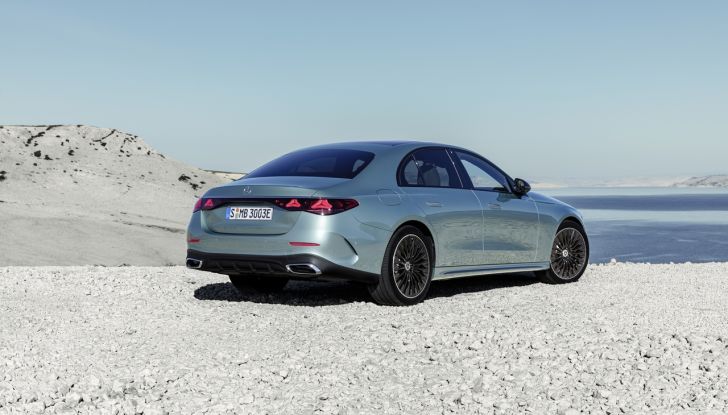 Mercedes Classe E 2024: caratteristiche e motori della nuova generazione - Foto 63 di 124