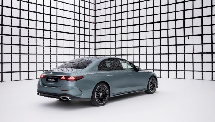 Mercedes Classe E 2024: caratteristiche e motori della nuova generazione - Foto 93 di 124