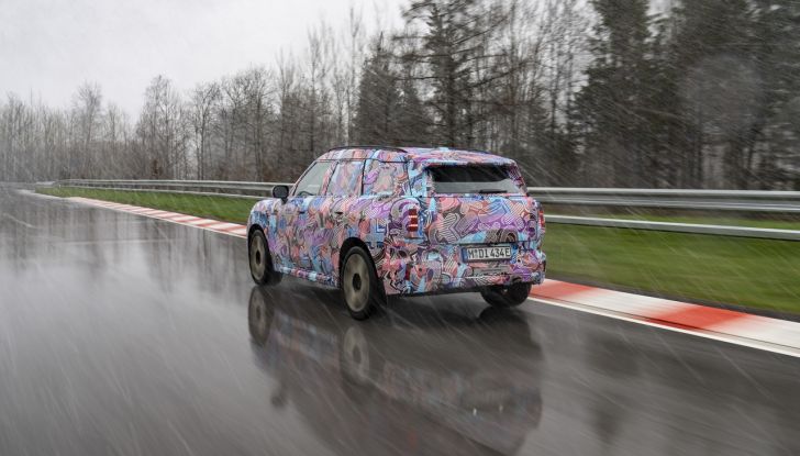 Mini Countryman 2024: prime immagini ufficiali della nuova generazione - Foto 17 di 37