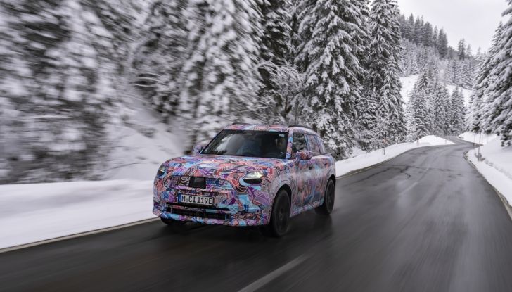 Mini Countryman 2024: prime immagini ufficiali della nuova generazione - Foto 27 di 37