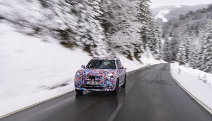 Mini Countryman 2024: prime immagini ufficiali della nuova generazione - Foto 31 di 37