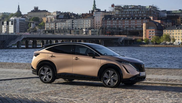 Nissan Ariya, la gamma si arricchisce di tre nuovi allestimenti: Engage, Advanced ed Evolve+ - Foto 1 di 11